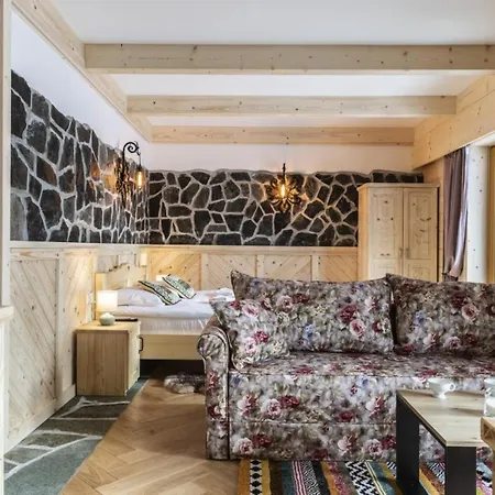 Tatrytop Roje Sauna & Bilard Appartement *